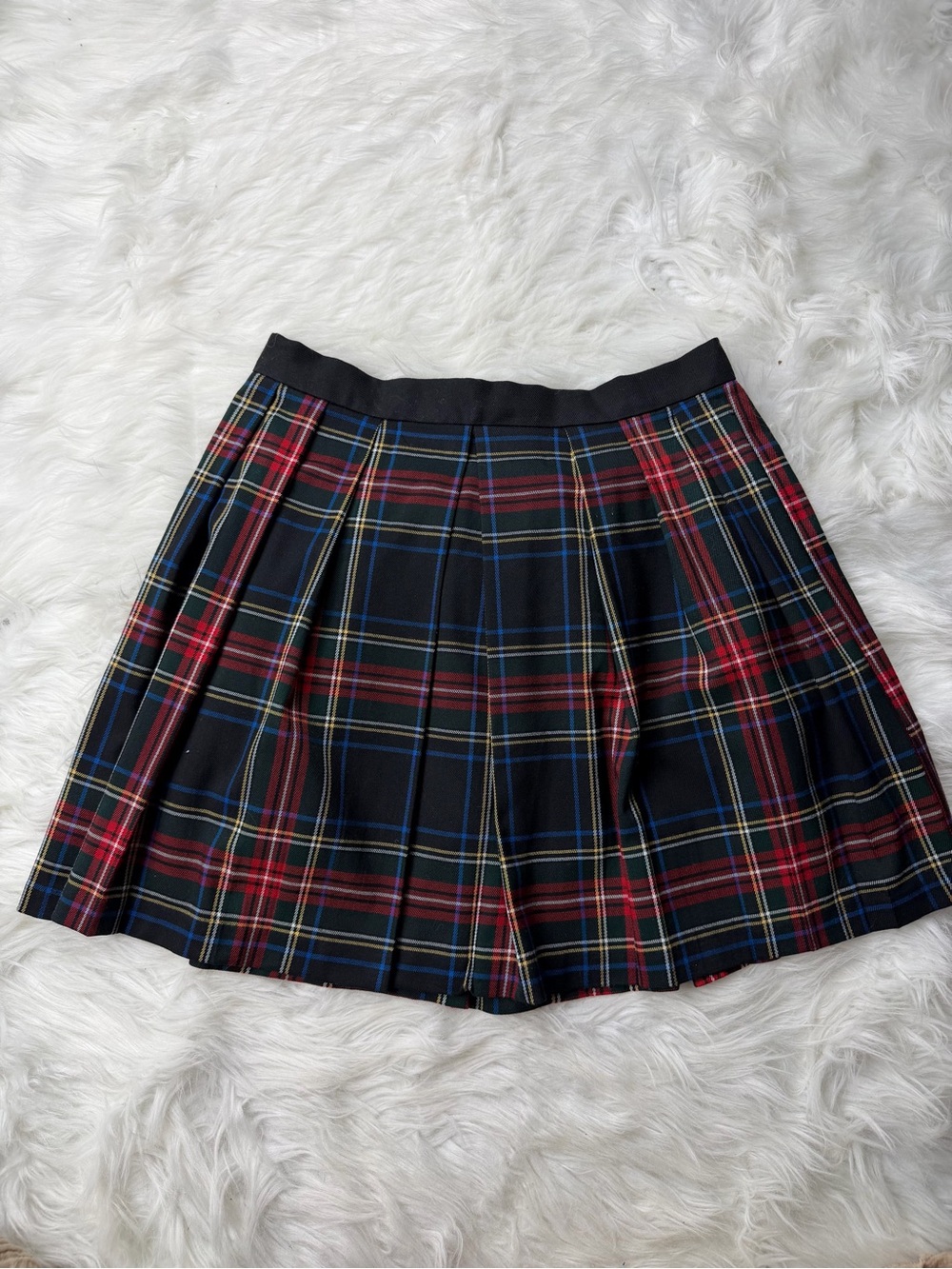 Plaid Pleated Mini Skirt - Black & Red